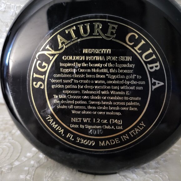 Signature Club A Nefertiti Golden Patina for Skin 1.2 oz NEW - Picture 3 of 3